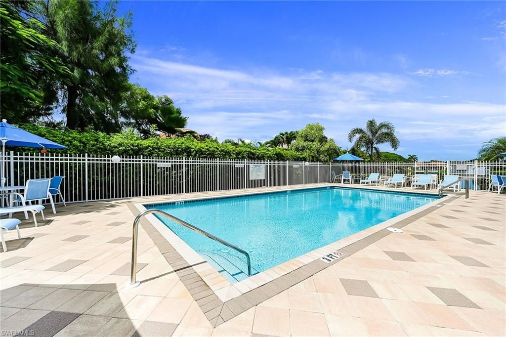 589 Lambton Ln, Naples, FL 34104 Photo