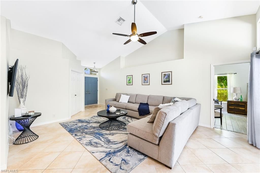 589 Lambton Ln, Naples, FL 34104 Photo