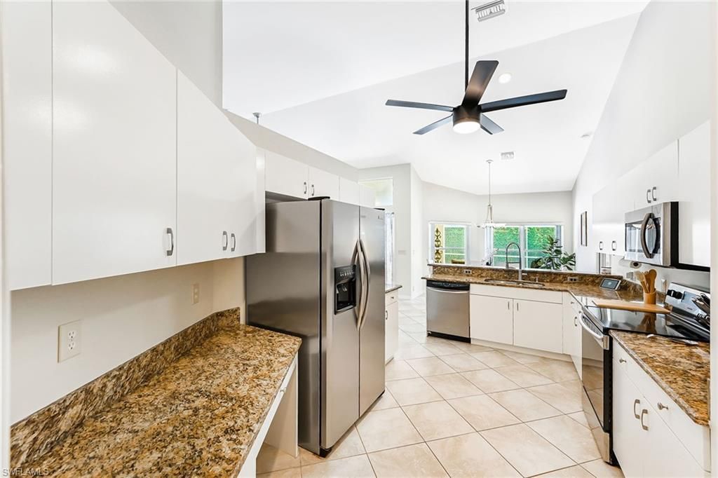 589 Lambton Ln, Naples, FL 34104 Photo
