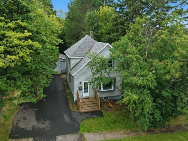 128 W Quince Street, Duluth, MN 55811