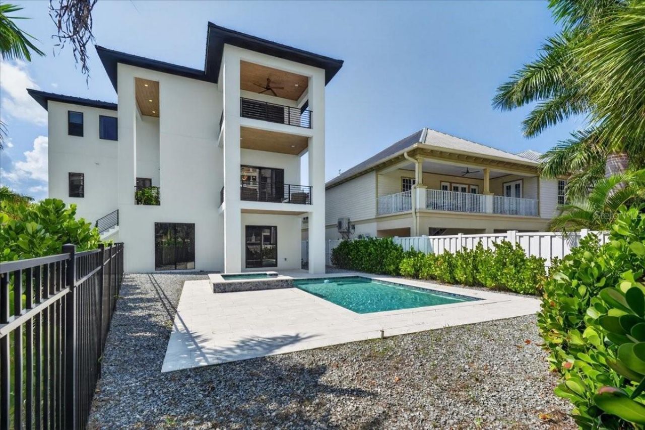 116 Wimbledon Court, Redington Shores, FL 33708 Photo