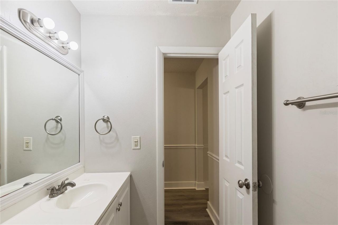 4680 Cronin Drive, Sarasota, FL 34232 Photo