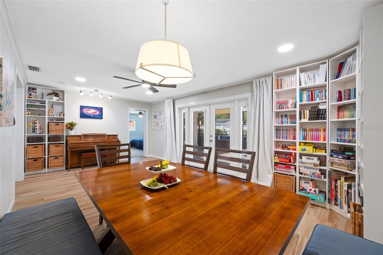 2034 58th Lane N, Clearwater, FL 33760 Photo