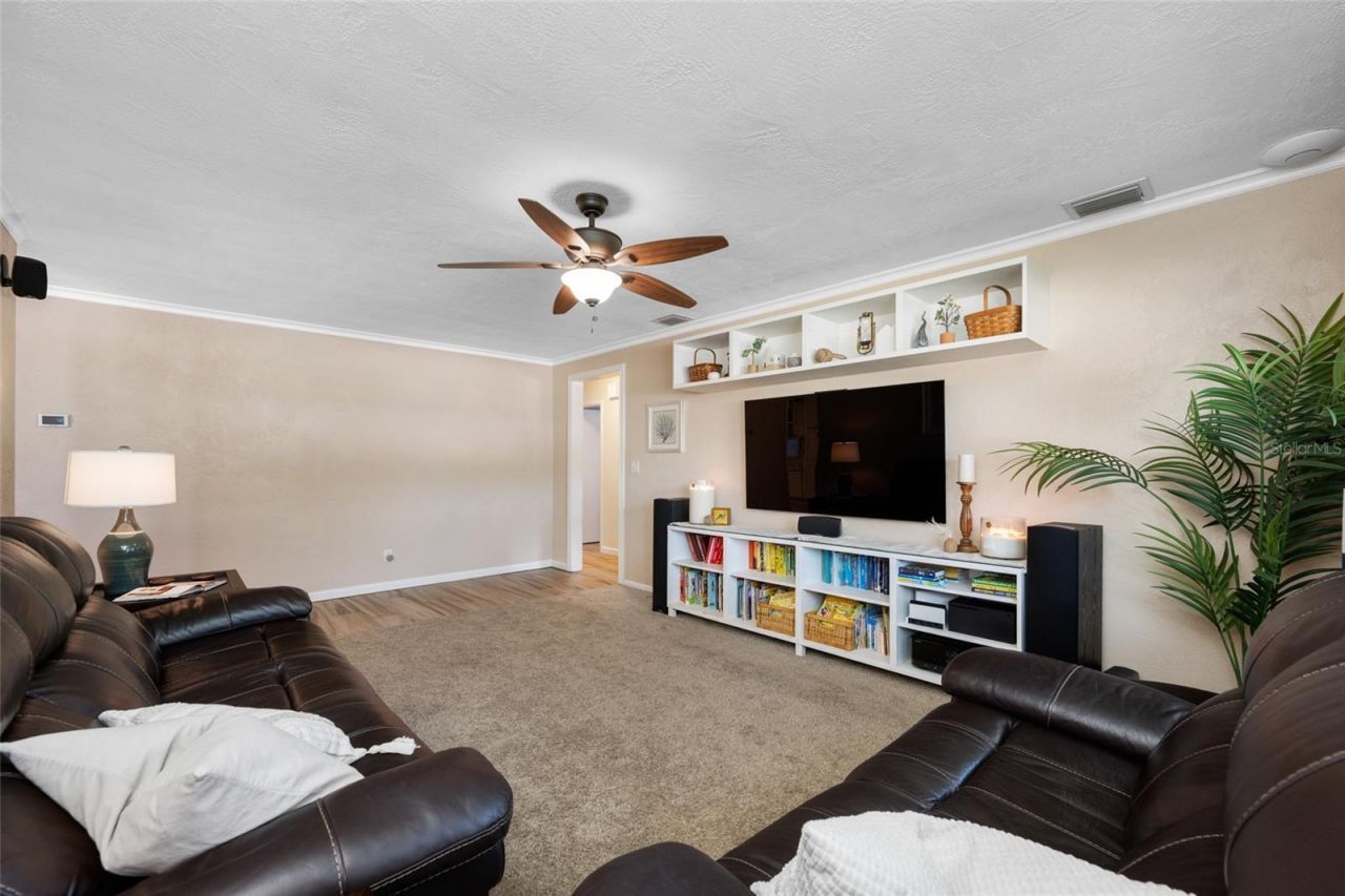 2034 58th Lane N, Clearwater, FL 33760 Photo