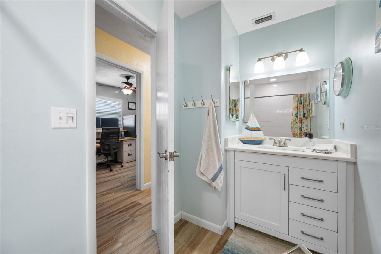 2034 58th Lane N, Clearwater, FL 33760 Photo