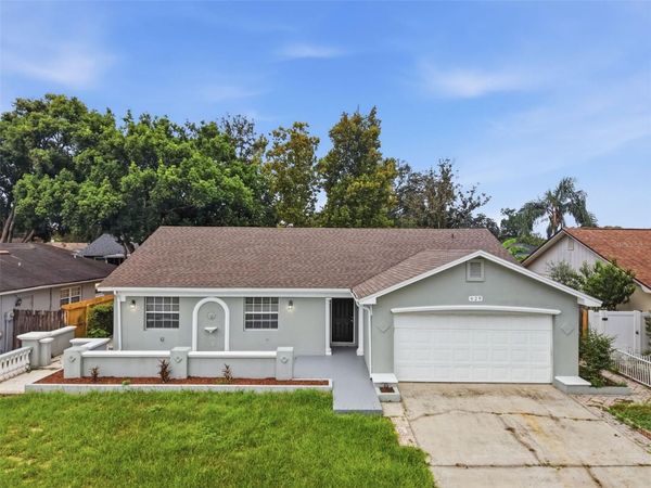 629 LA SALLE DRIVE , ALTAMONTE SPRINGS, FL 32714