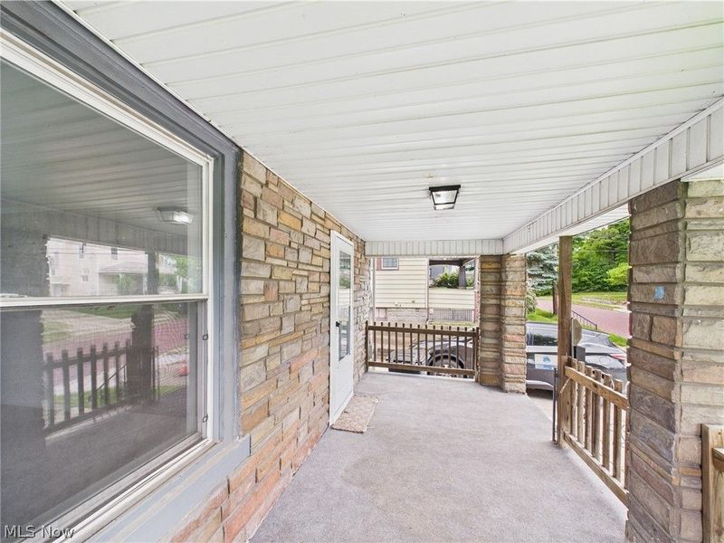 448 E Voris Street, Akron, OH 44311 Photo 4