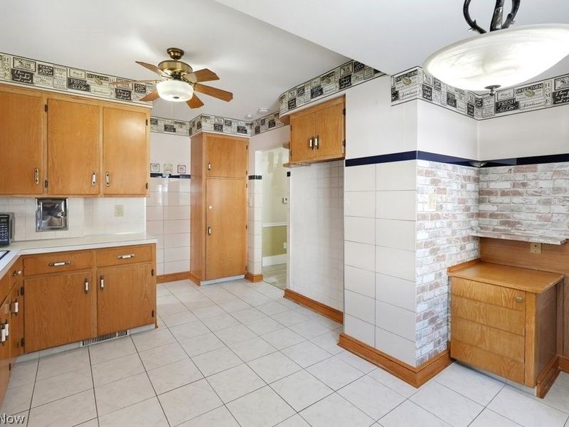 1078 Oakland Avenue, Akron, OH 44310 Photo 17