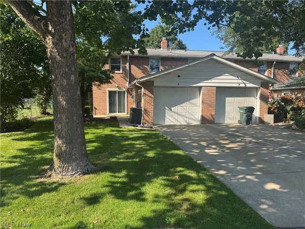 24620 Clareshire Drive , Unit 3A, North Olmsted, OH 44070