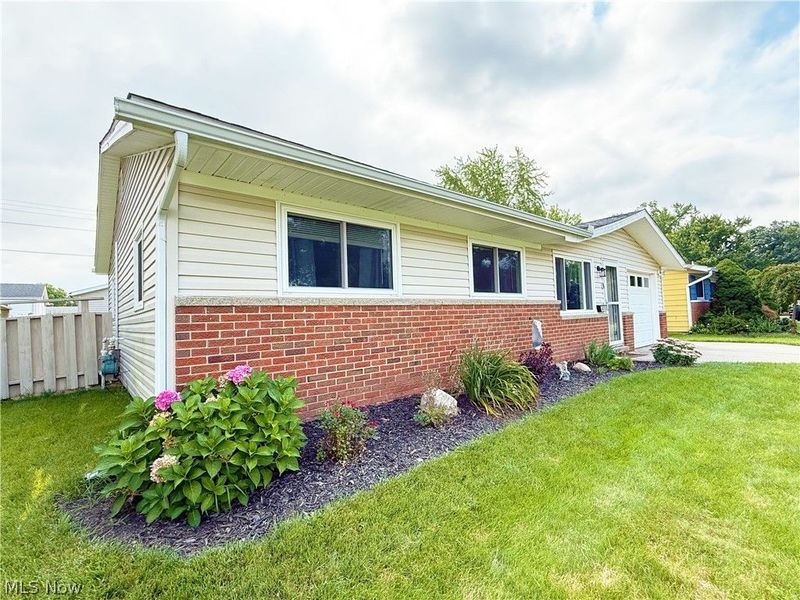 4713 Meadow Lane, Lorain, OH 44055 Photo 2
