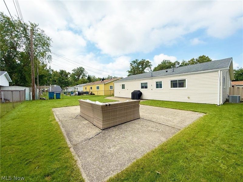 4713 Meadow Lane, Lorain, OH 44055 Photo 9