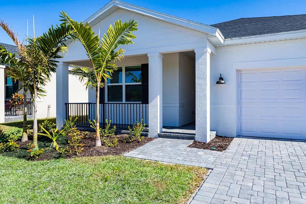 9002 Dahlia Circle, Port Saint Lucie, FL 34986 Photo