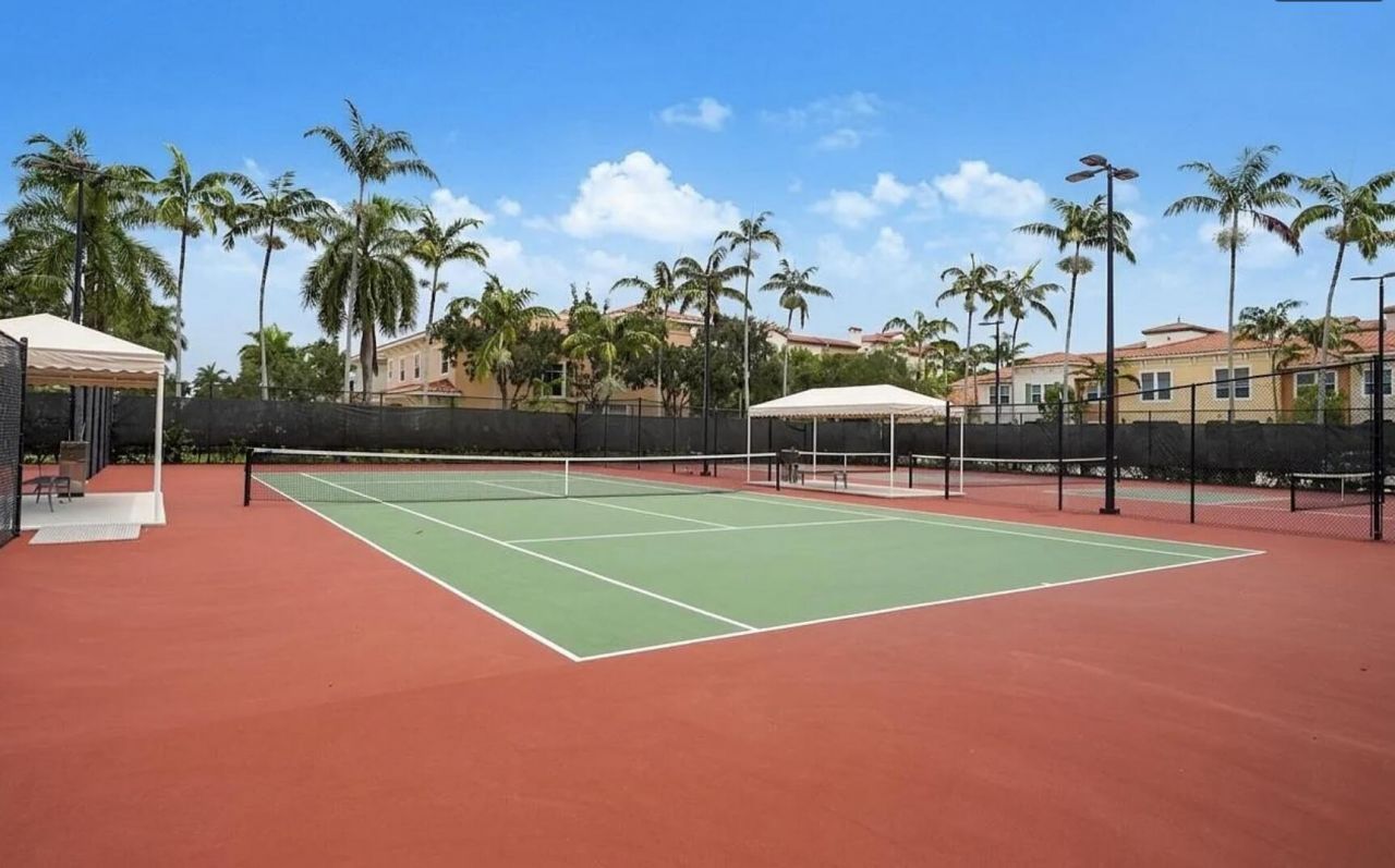 2950 NW 124th Way, Sunrise, FL 33323 Photo