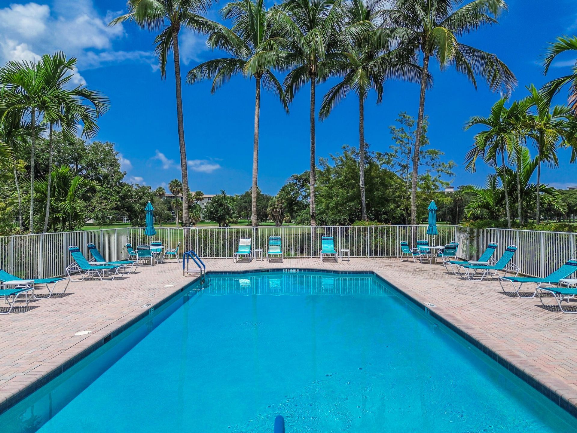 3600 Oaks Clubhouse Drive, Unit 505, Pompano Beach, FL 33069 Photo