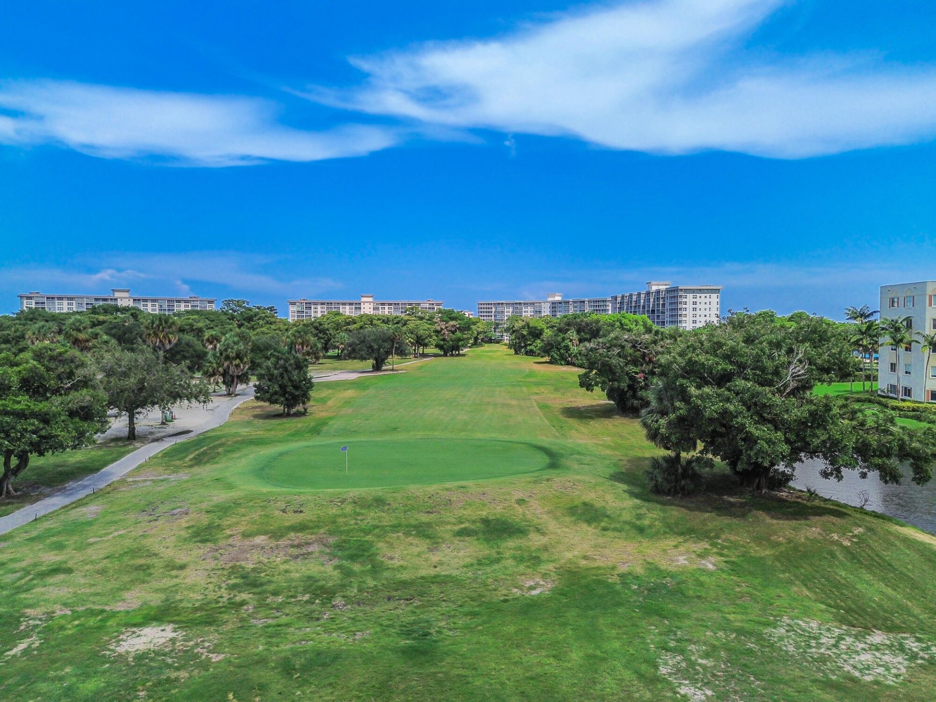 3600 Oaks Clubhouse Drive, Unit 505, Pompano Beach, FL 33069 Photo