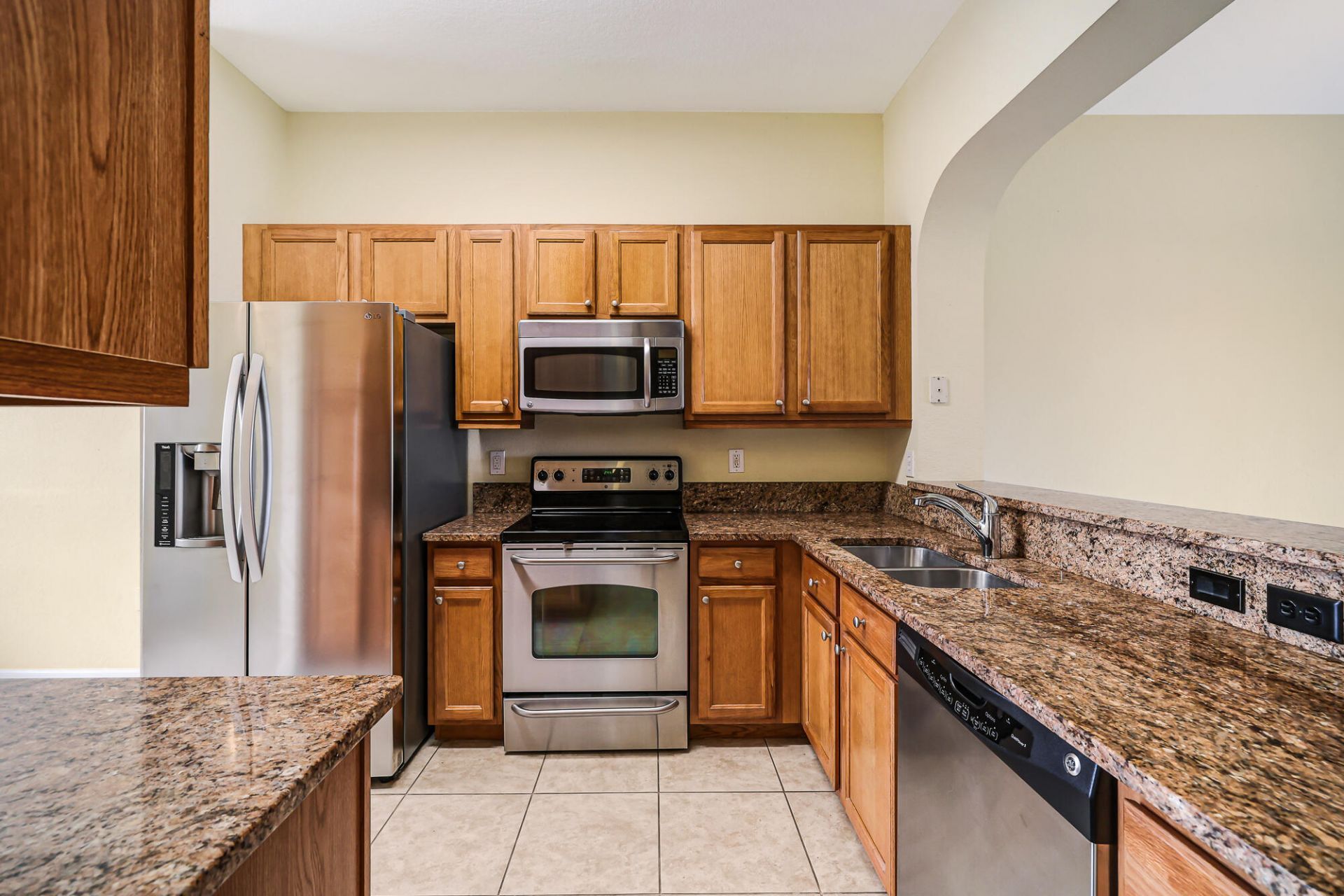 3600 Oaks Clubhouse Drive, Unit 505, Pompano Beach, FL 33069 Photo