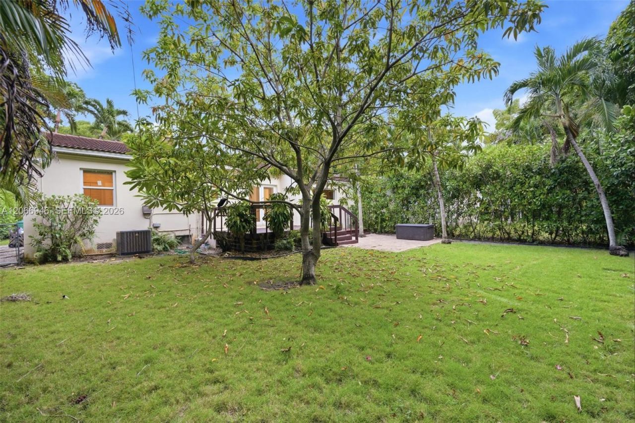 2355 Overbrook St, Miami, FL 33133 Photo