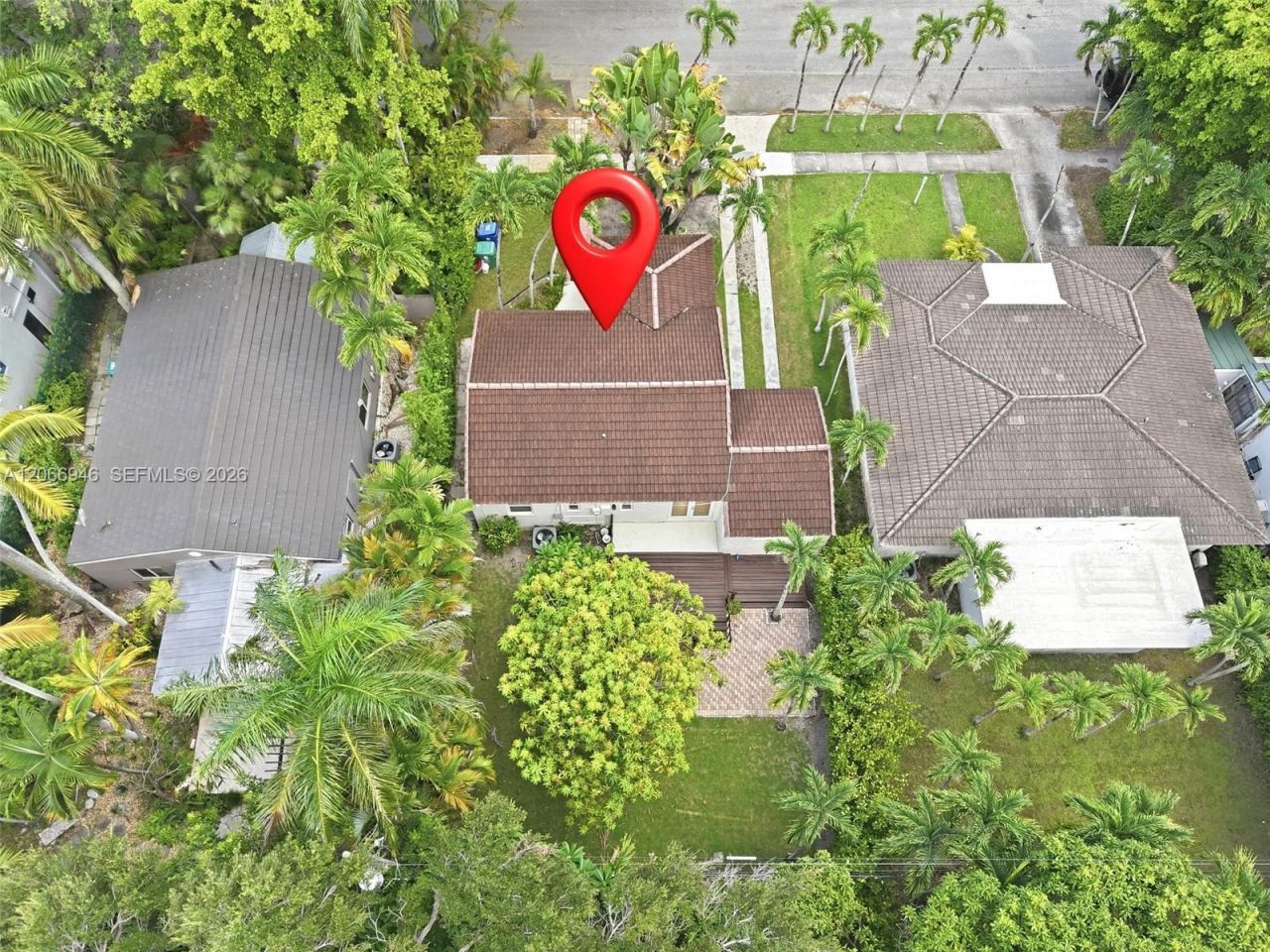 2355 Overbrook St, Miami, FL 33133 Photo