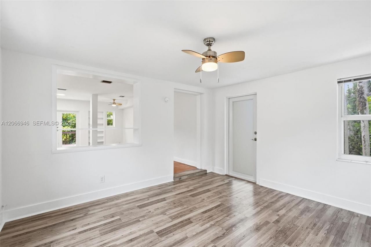2355 Overbrook St, Miami, FL 33133 Photo