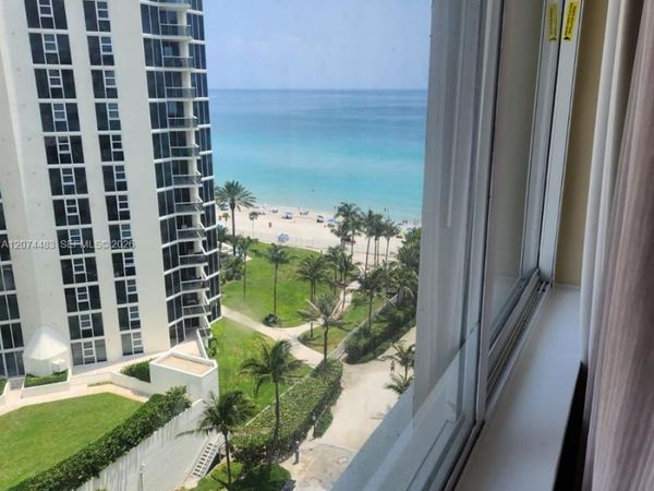 19201 Collins Ave , Unit 1028, Sunny Isles Beach, FL 33160