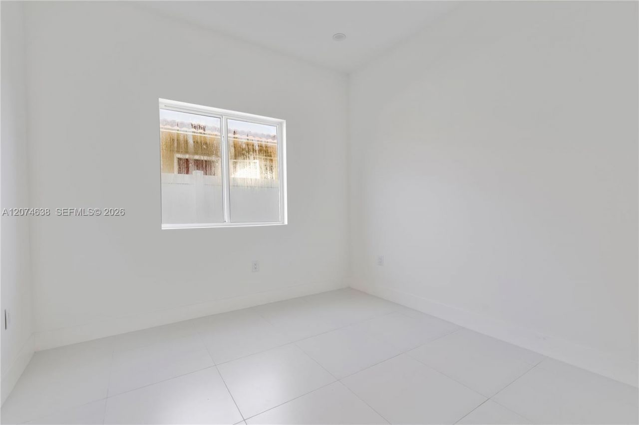 5735 SW 4th St , Miami, FL 33144 Photo