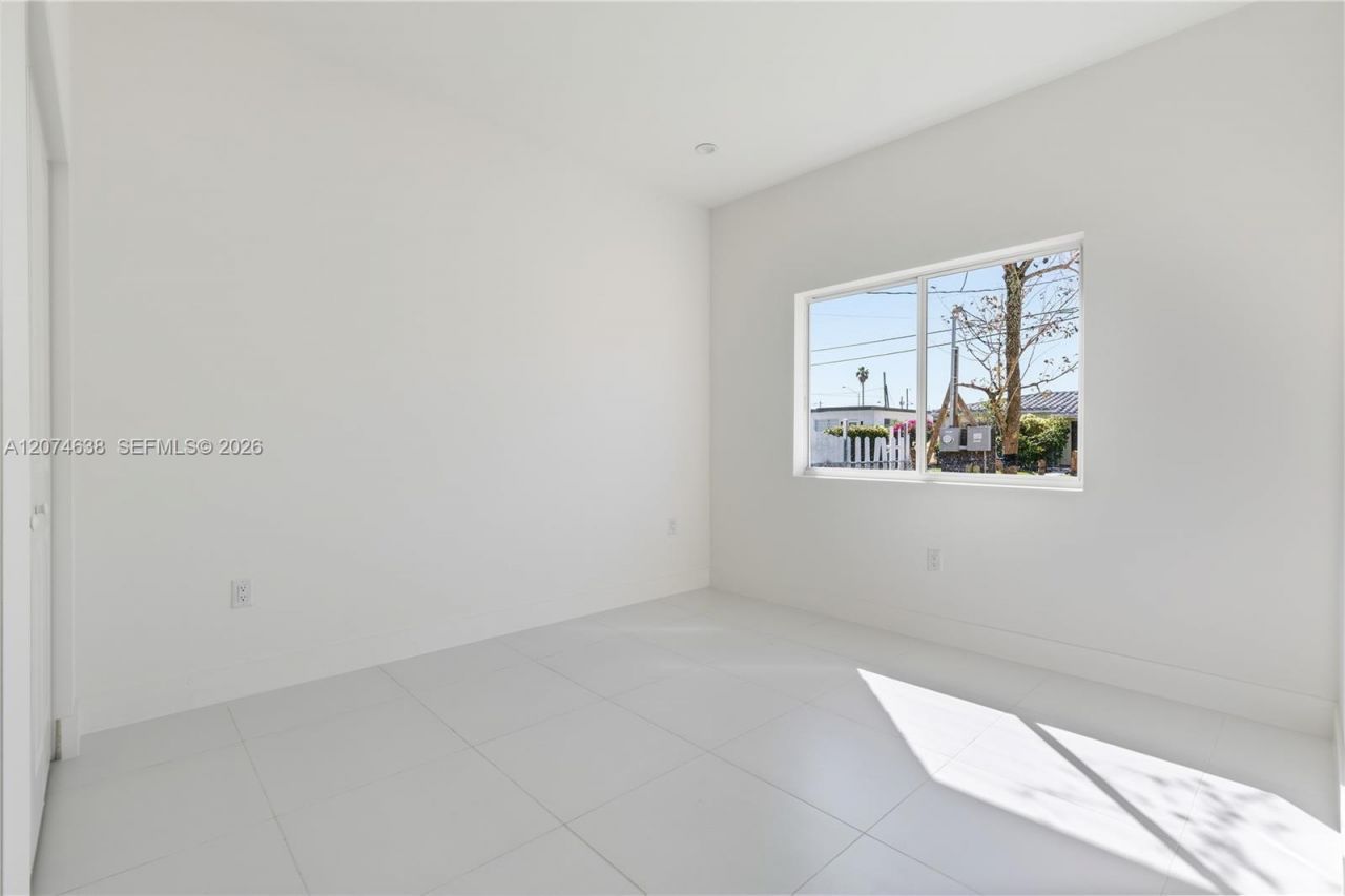 5735 SW 4th St , Miami, FL 33144 Photo