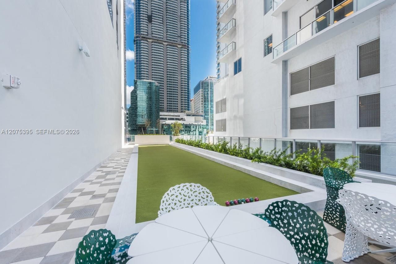 1010 Brickell Ave, Unit 2009, Miami, FL 33131 Photo