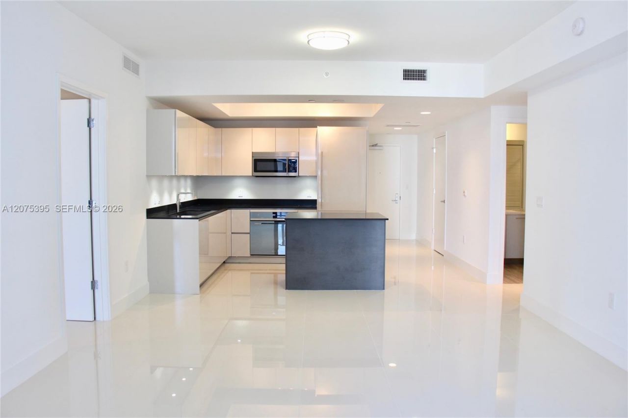 1010 Brickell Ave, Unit 2009, Miami, FL 33131 Photo