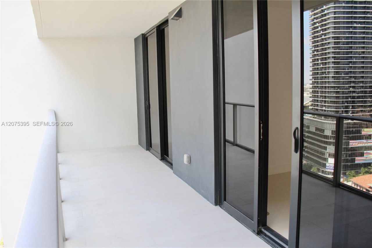 1010 Brickell Ave, Unit 2009, Miami, FL 33131 Photo