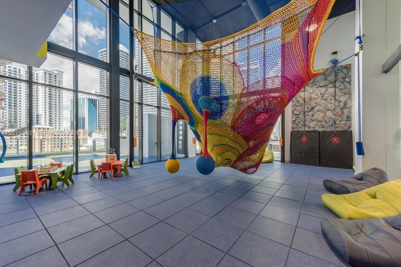 1010 Brickell Ave, Unit 2009, Miami, FL 33131 Photo