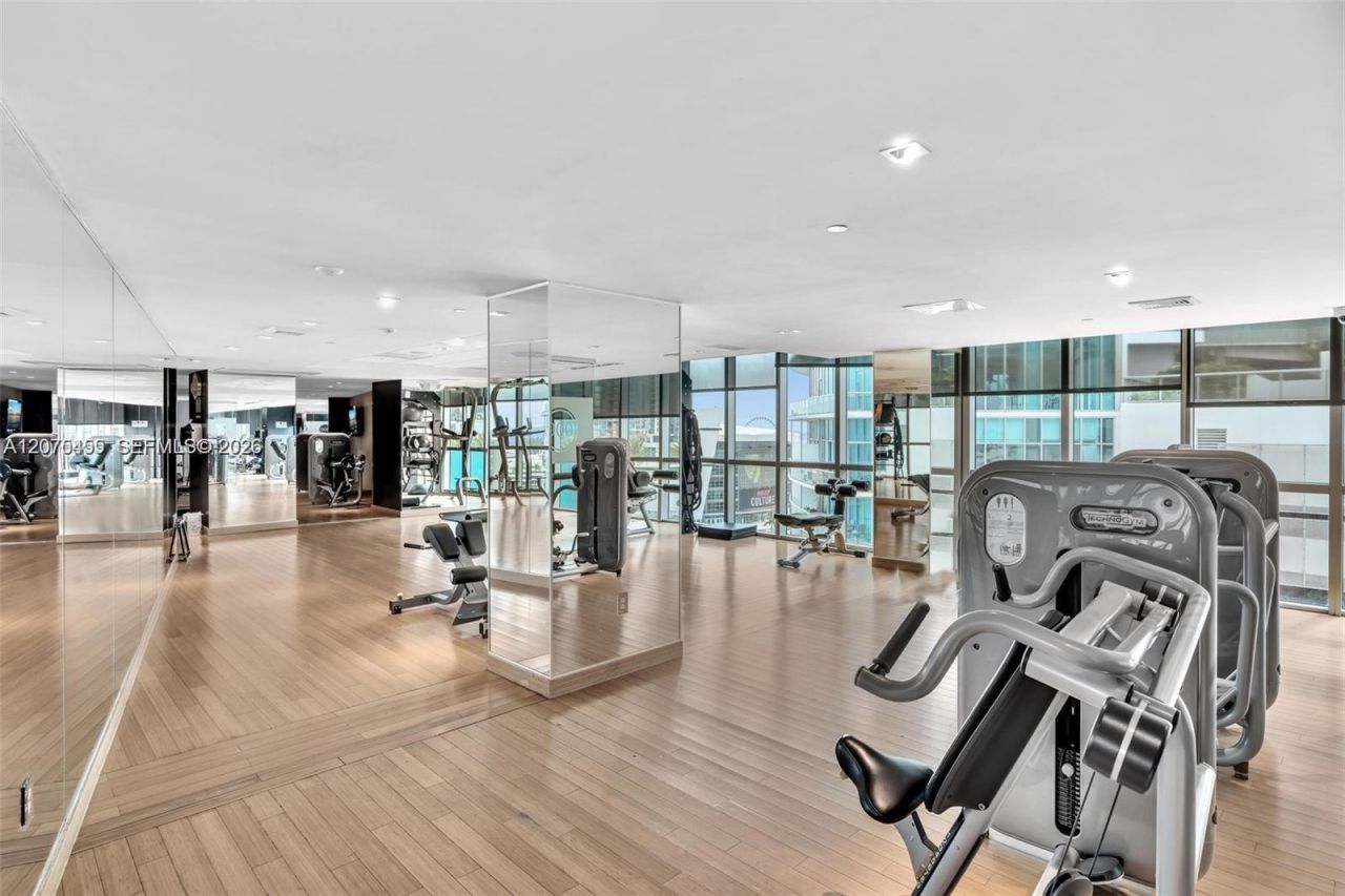 900 Biscayne Blvd , Unit 4207, Miami, FL 33132 Photo