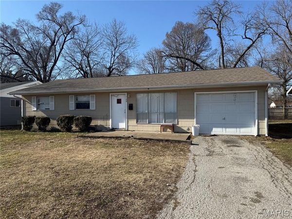 1164 Camp Jackson Road , Centerville, IL 62206