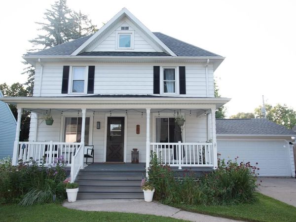 903 WOODSIDE AVENUE, Ripon, WI 54971