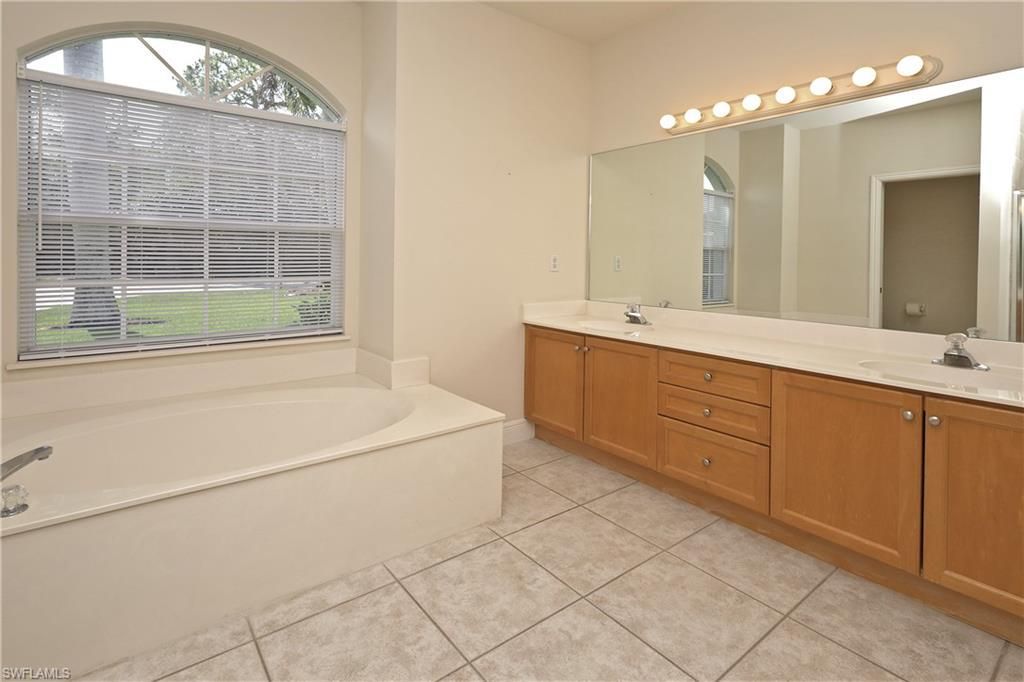 32 Heritage Way , Naples, FL 34110 Photo