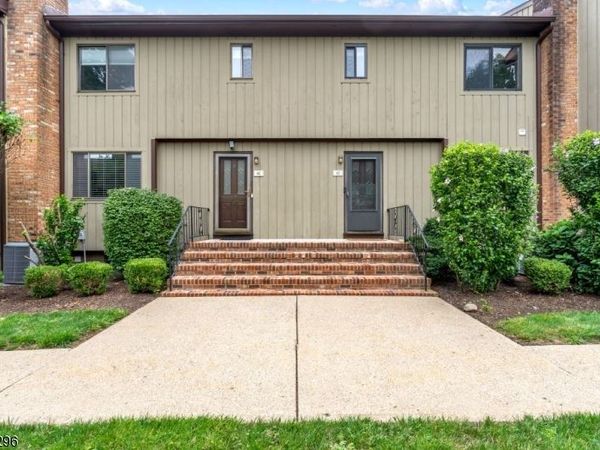 38 Park St, Unit D, Florham Park, NJ 07932
