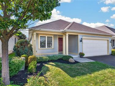 14 Allie Lane , Hamburg, NY 14075