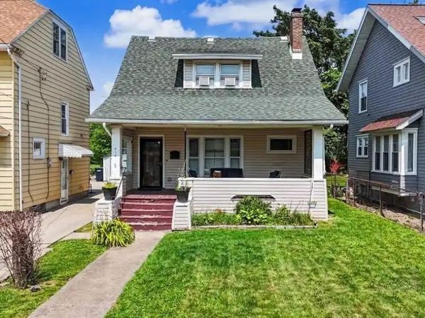 616 Chilton Avenue , Niagara Falls, NY 14301