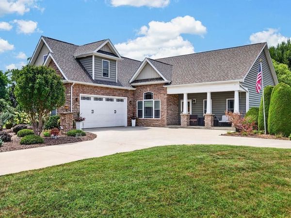 19 ASHLAR CT, WAYNESBORO, VA 22980