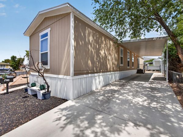 1014 Mustang Trail SE, Albuquerque, NM 87123