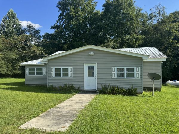 5764 Highway 64 , Copperhill, TN 37317