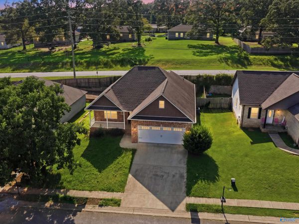 81 Cottage Lane, Lincoln, AL 35096