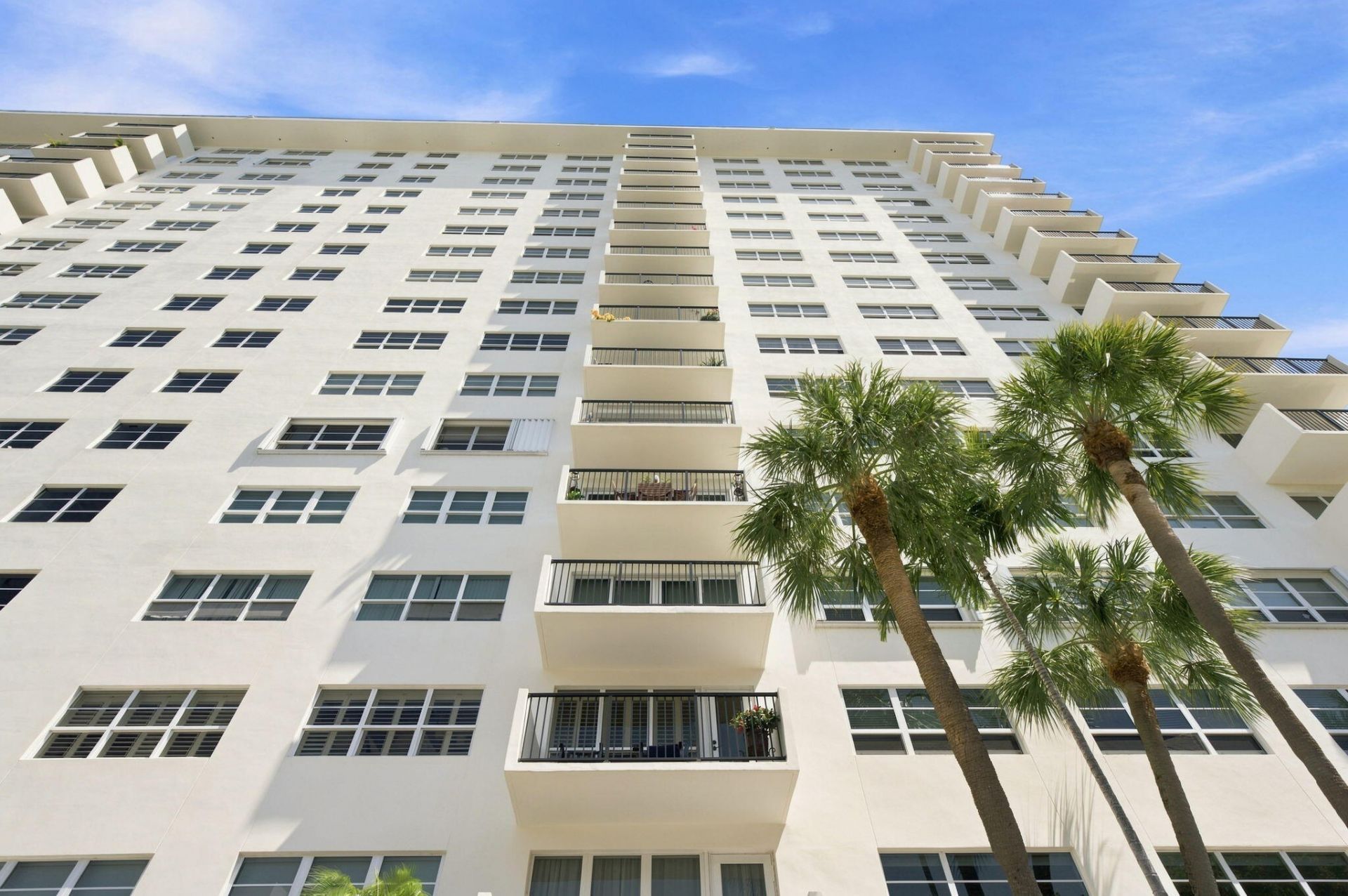 340 Sunset Drive, Unit 405, Fort Lauderdale, FL 33301 Photo