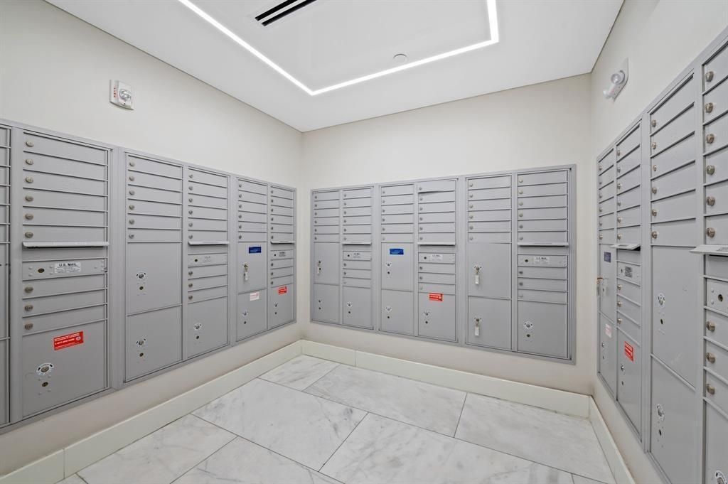 340 Sunset Drive, Unit 405, Fort Lauderdale, FL 33301 Photo