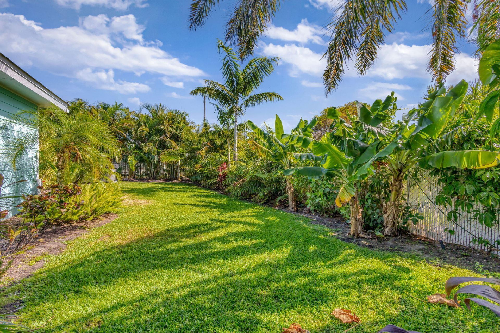 10600 SE Gomez Avenue, Hobe Sound, FL 33455 Photo