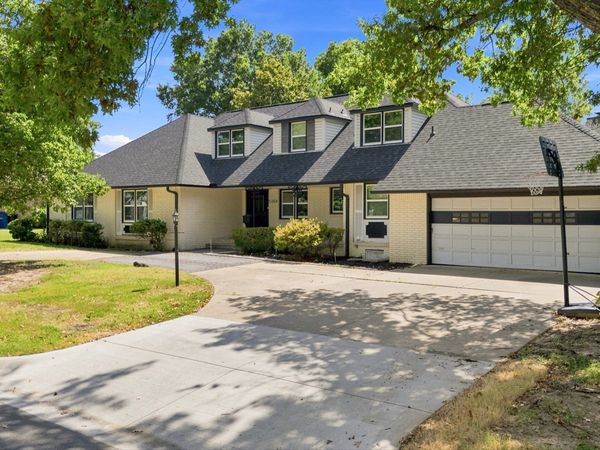 5008 S Irvington Place , Tulsa, OK 74135