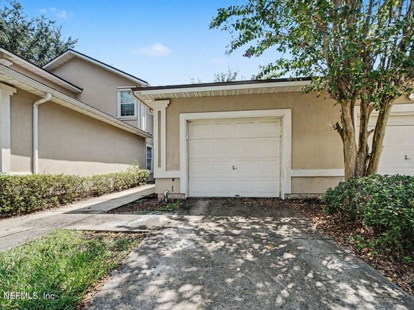 4763 PLAYPEN Drive, Jacksonville, FL 32210