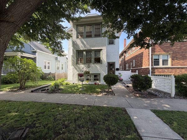 9002 Sheridan Avenue , Unit 3, Brookfield, IL 60513