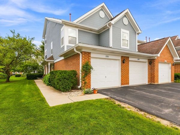 299 Ashbury Lane W, Unit 1526-2, Roselle, IL 60172