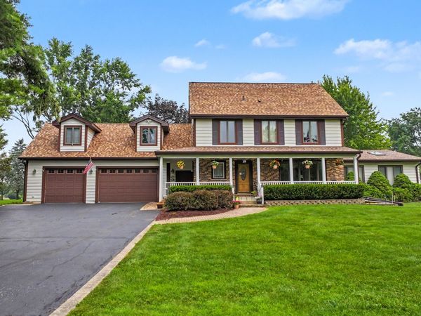 7414 Meadow Lane , Cary, IL 60013