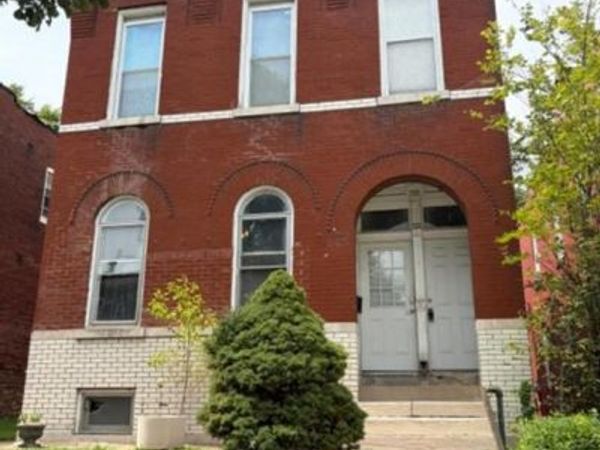 4119 S Compton Avenue , St Louis, MO 63118